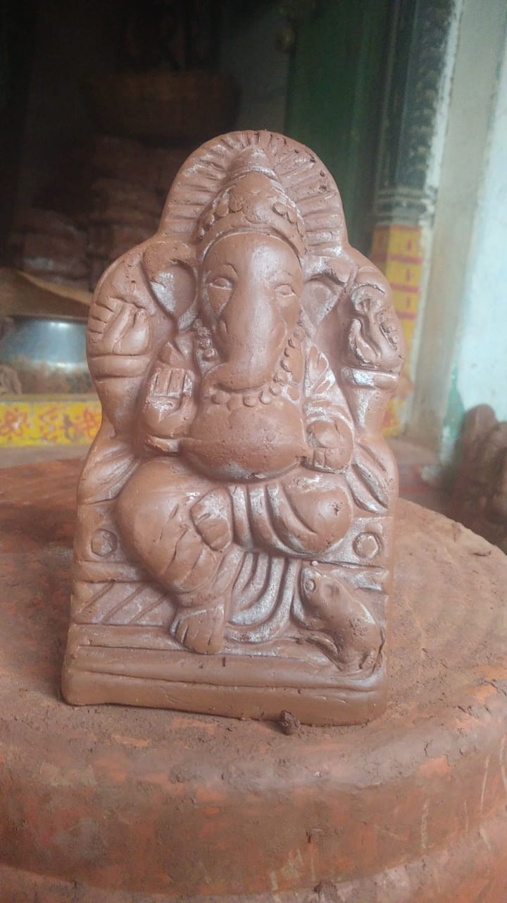 Clay Vinayaka idol three